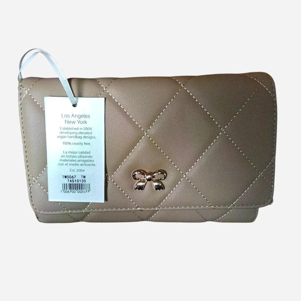 NWT Tan Quilted Handbag With Golden Bow Detail And Chain Link Handle